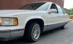 1996 Cadillac Fleetwood Base