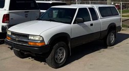 2002 Chevrolet S-10 Base