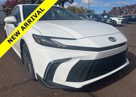 2025 Toyota Camry Hybrid SE