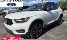 2020 Volvo XC40 T4 R-Design