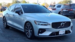 2022 Volvo S60 B5 Momentum