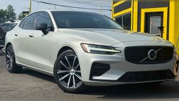 2022 Volvo S60 B5 Momentum