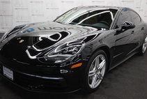 2018 Porsche Panamera 4S