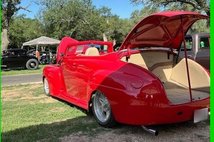 1941 Ford Custom Open-Air Convertible Stock #444384
