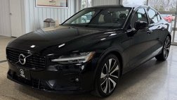 2022 Volvo S60 B5 Momentum