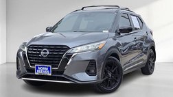 2022 Nissan Kicks SR