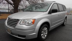 2010 Chrysler Town and Country LX