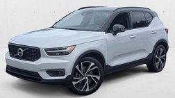 2022 Volvo XC40 T5 R-Design