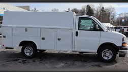 2025 Chevrolet Express 3500