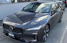 2024 Volvo S60 Recharge T8 Plus Dark Theme
