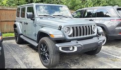 2025 Jeep Wrangler Sahara 4WD