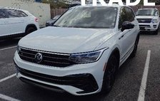 2022 Volkswagen Tiguan SE R-Line Black