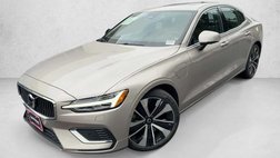 2023 Volvo S60 Recharge T8 Ultimate Bright Theme