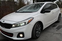 2017 Kia Forte5 SX