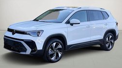 2025 Volkswagen Taos SE 4Motion
