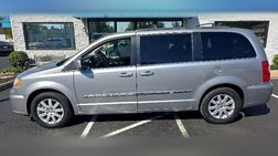 2014 Chrysler Town and Country Touring