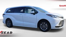 2025 Toyota Sienna LE 8-Passenger