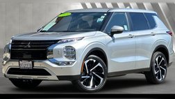 2023 Mitsubishi Outlander SE
