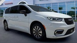 2025 Chrysler Pacifica Hybrid Select