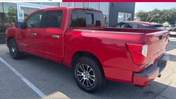 2021 Nissan Titan SV
