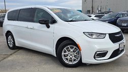 2024 Chrysler Pacifica Touring