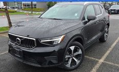 2025 Volvo XC40 B5 Core Bright Theme