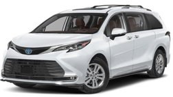 2025 Toyota Sienna Platinum 7-Passenger