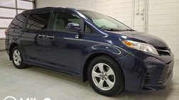 2019 Toyota Sienna LE