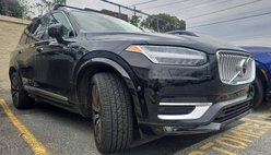 2022 Volvo XC90 T6 Inscription 6-Passenger