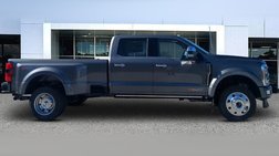 2026 Ford F-450 Super Duty Platinum