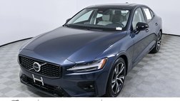2024 Volvo S60 B5 Core Dark Theme