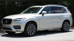 2017 Volvo XC90 T6 Momentum