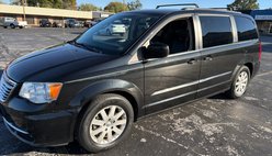 2016 Chrysler Town and Country Touring