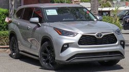 2022 Toyota Highlander LE