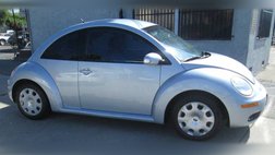 2010 Volkswagen New Beetle Base