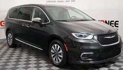 2023 Chrysler Pacifica Hybrid Limited