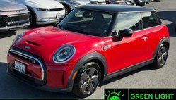 2022 MINI Hardtop Cooper SE