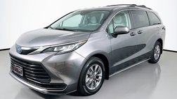 2023 Toyota Sienna LE 8-Passenger