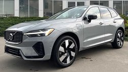 2025 Volvo XC60 T8 Plus Dark Theme