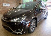 2017 Chrysler Pacifica Hybrid Platinum
