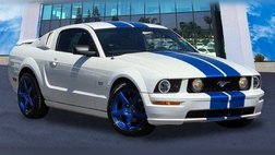 2005 Ford Mustang GT Deluxe