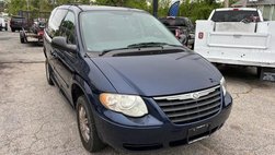 2005 Chrysler Town and Country Touring