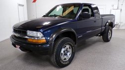 2002 Chevrolet S-10 LS