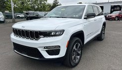2023 Jeep Grand Cherokee Base