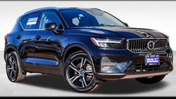 2025 Volvo XC40 B5 Core Bright Theme