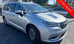 2023 Chrysler Pacifica Hybrid Touring L