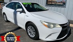 2016 Toyota Camry Hybrid LE FWD