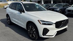 2026 Volvo XC60 B5 Plus