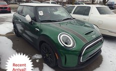 2023 MINI Hardtop Cooper SE