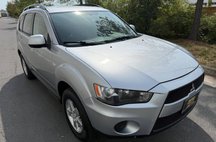 2010 Mitsubishi Outlander ES